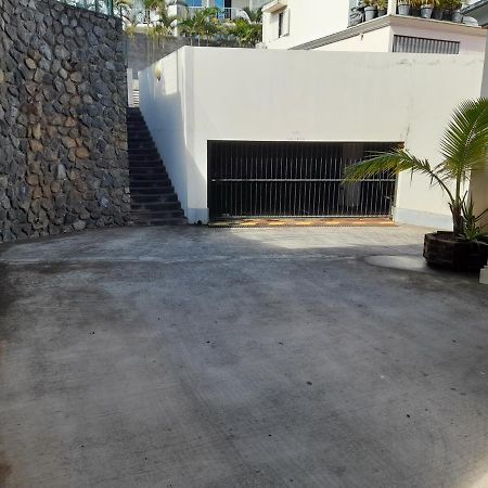 Appartement T3 Proche Aeroport Et Nordev Sainte Clotilde Ngoại thất bức ảnh